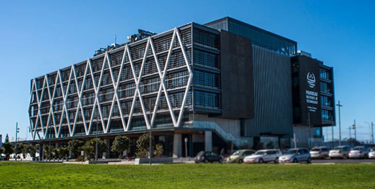 马努卡理工学院